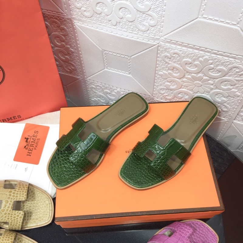 Hermes Slippers